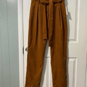 Lightweight high waisted corduroy pants w/ side pockets